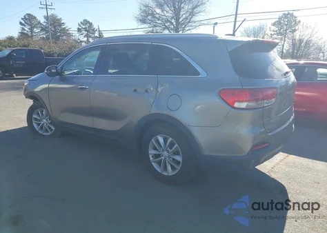 2017 Kia Sorento 3.3L Lx z USA, uszkodzony, nr VIN 5XYPG4A52HG188506